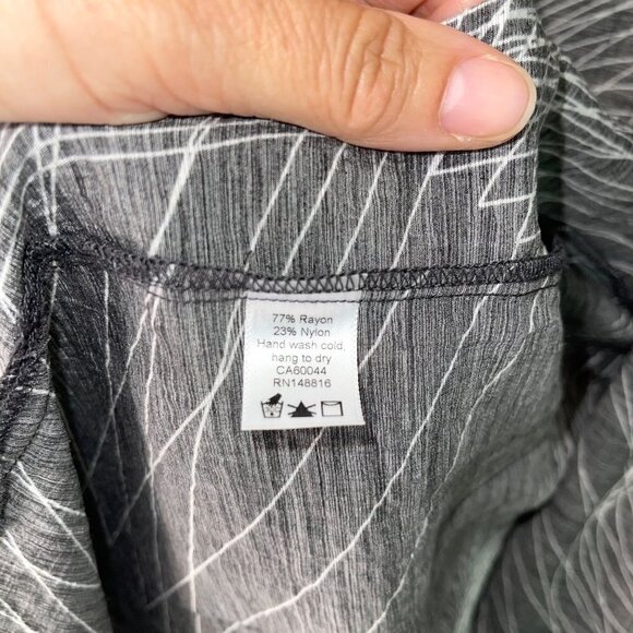 Smash + Tess Lightweight Robe Duster Womens Size M L Rayon Nylon Black White - Picture 9 of 9